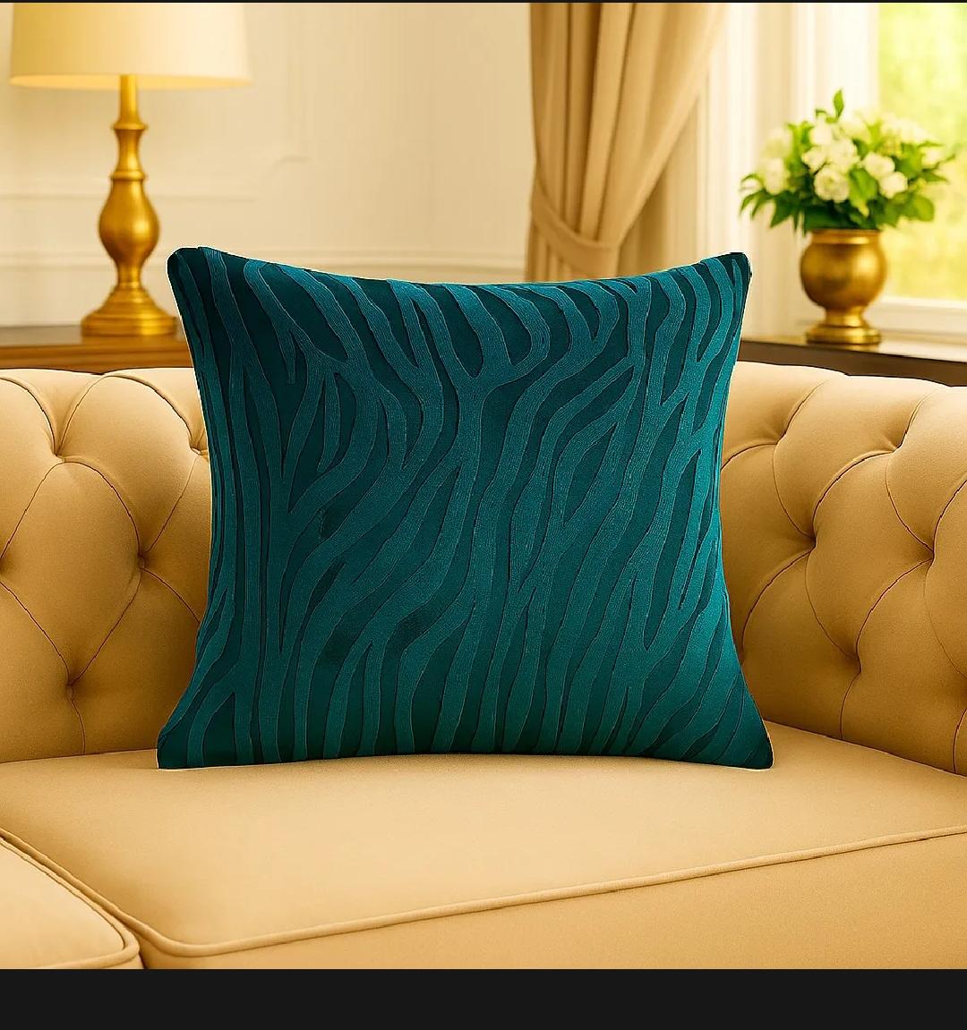 20X20 INCHES ZEBRA VALVET CUSHION COVER SQUARE PATTERN